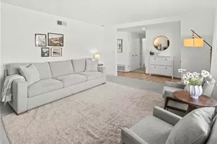 17102 Kampen Ln, Huntington Beach, CA 92647 - Photo 19