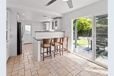 17102 Kampen Lane, Huntington Beach, CA 92647 - Photo 3