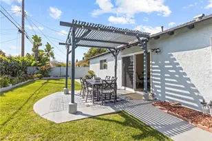 17102 Kampen Ln, Huntington Beach, CA 92647 - Photo 17