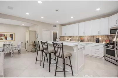 29 Roseville, Irvine, CA 92602 - Photo 13