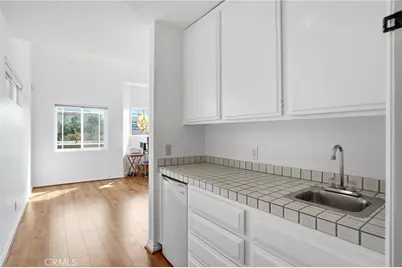 121 Alabama, Huntington Beach, CA 92648 - Photo 13