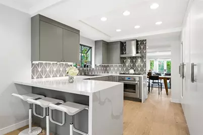 220 Detroit Avenue, Huntington Beach, CA 92648 - Photo 15