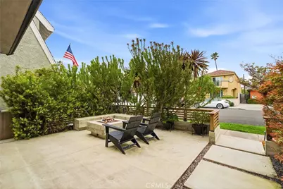 220 Detroit Avenue, Huntington Beach, CA 92648 - Photo 3
