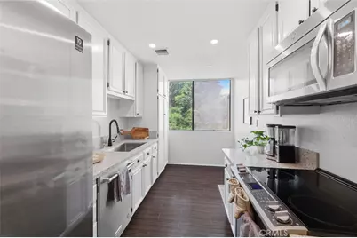 4275 Via Arbolada #210, Los Angeles, CA 90042 - Photo 13