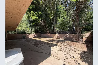 19745 Lull Street, Winnetka, CA 91306 - Photo 23