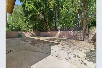 19745 Lull Street, Winnetka, CA 91306 - Photo 39