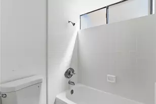 19745 Lull St, Winnetka, CA 91306 - Photo 13