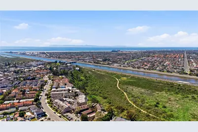 1095 Mesa Bluff, Costa Mesa, CA 92627 - Photo 31