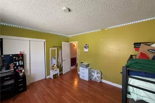 2301 S Center St, Santa Ana, CA 92704 - Photo 15