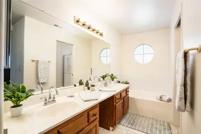 16511 Newland Street, Huntington Beach, CA 92647 - Photo 25