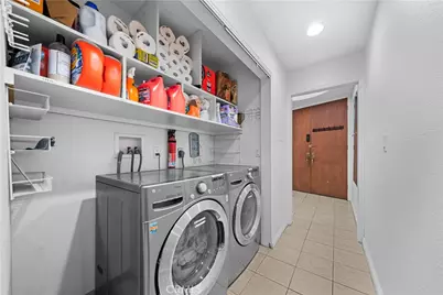 1509 Greenfield Avenue #106, Los Angeles, CA 90025 - Photo 17