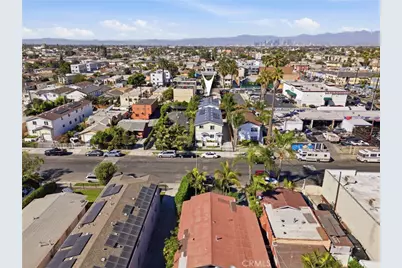 525 W 85th Street, Los Angeles, CA 90044 - Photo 7