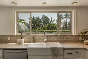 11042 Hunting Horn Dr, North Tustin, CA 92705 - Photo 23