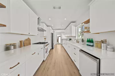 1848 Middleton, Los Angeles, CA 90062 - Photo 9