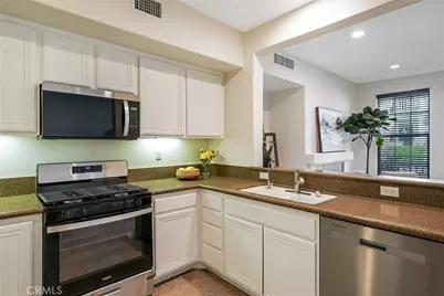 5 Lynde, Ladera Ranch, CA 92694 - Photo 15