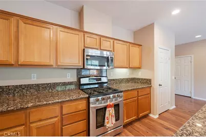 34278 Torrey Pines Court, Lake Elsinore, CA 92532 - Photo 9