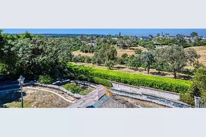 25962 Poker Flats, Laguna Hills, CA 92653 - Photo 43