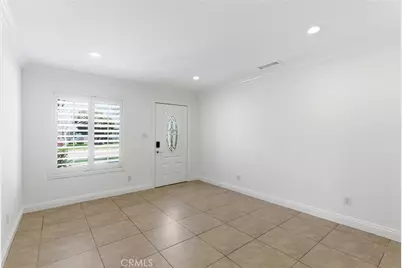 20031 Shorewood, Huntington Beach, CA 92646 - Photo 3