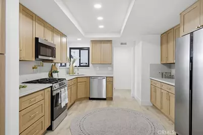 410 W Crystal View, Orange, CA 92865 - Photo 3