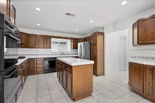 2328 Margaret Dr, Newport Beach, CA 92663 - Photo 9