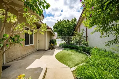 9 Badger Pass, Irvine, CA 92604 - Photo 21