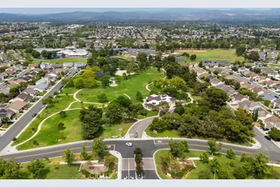 9 Badger Pass, Irvine, CA 92604 - Photo 35