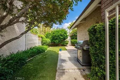 9 Badger Pass, Irvine, CA 92604 - Photo 23