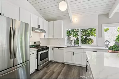 5 Poinsettia, Irvine, CA 92604 - Photo 9