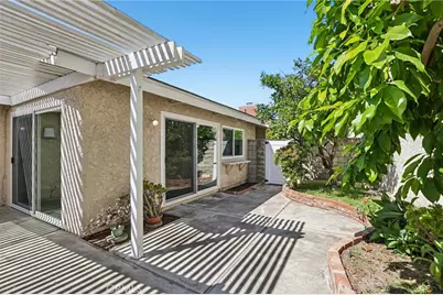 5 Poinsettia, Irvine, CA 92604 - Photo 33