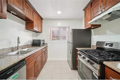 1044 Cabrillo Park Dr #B, Santa Ana, CA 92701 - Photo 11