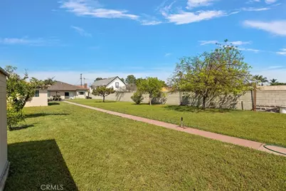 420 W Tichenor Street, Compton, CA 90220 - Photo 43