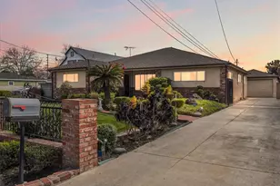 420 W Tichenor St, Compton, CA 90220 - Photo 3