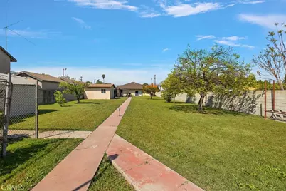 420 W Tichenor Street, Compton, CA 90220 - Photo 45