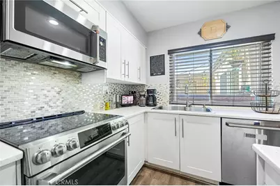 18126 Sand Dunes Court, Fountain Valley, CA 92708 - Photo 9