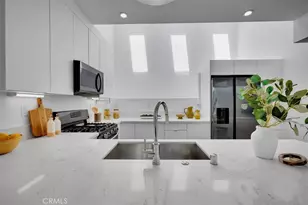 6919 Knowlton Pl, Los Angeles, CA 90045 - Photo 7