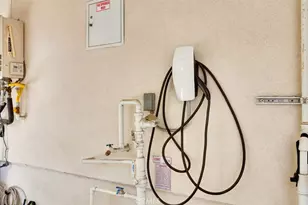 6919 Knowlton Pl, Los Angeles, CA 90045 - Photo 25