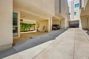 6919 Knowlton Pl, Los Angeles, CA 90045 - Photo 27