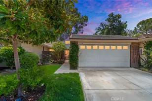 17294 Citron, Irvine, CA 92612 - Photo 7