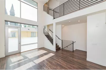 6016 W Beachwood Ln, Los Angeles, CA 90038 - Photo 11