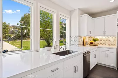 238 Chorus, Irvine, CA 92618 - Photo 9