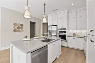 130 Donati, Irvine, CA 92602 - Photo 17