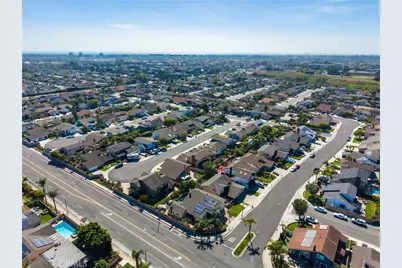 8482 Deepview Drive, Huntington Beach, CA 92646 - Photo 31