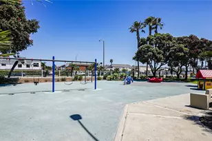 6601 Seashore, Newport Beach, CA 92663 - Photo 23