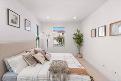 168 Somera, Irvine, CA 92602 - Photo 9