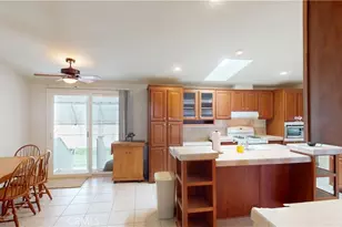 9850 Garfield, Huntington Beach, CA 92646 - Photo 9