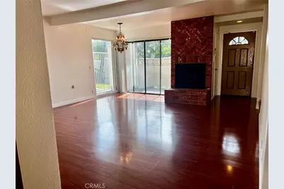 19451 Sherman Way #501, Reseda, CA 91335 - Photo 5