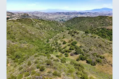 28 Golden Arrow Court, Murrieta, CA 92562 - Photo 11