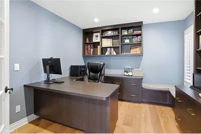 17502 Tuscan, Huntington Beach, CA 92649 - Photo 37