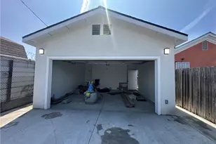 2411 E 113th, Los Angeles, CA 90059 - Photo 15