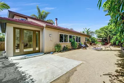 17042 Twain, Huntington Beach, CA 92649 - Photo 7